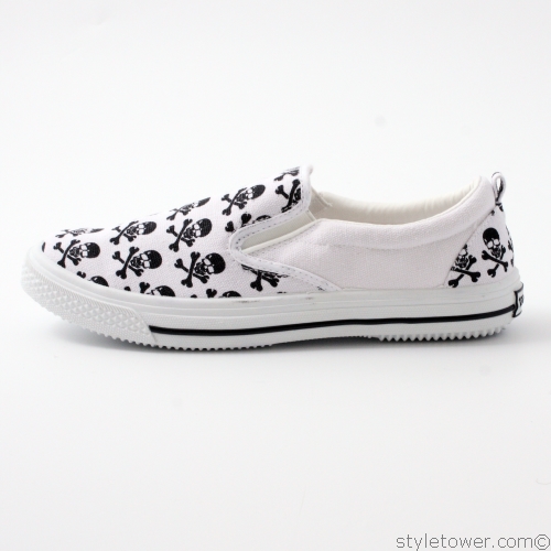 Sneakers dödskalle 37